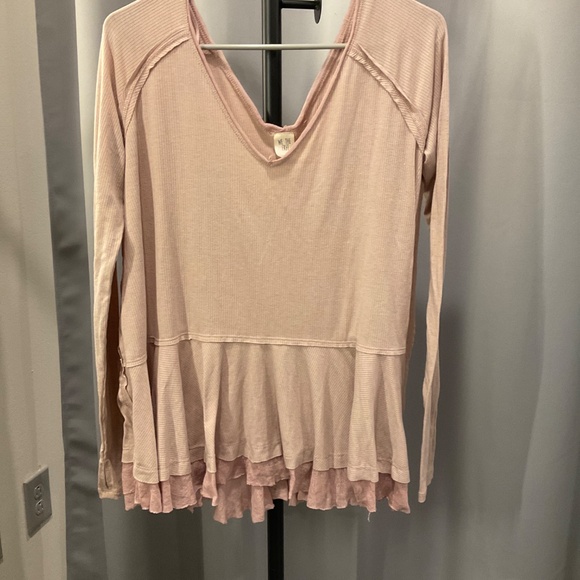 We the Free long sleeve top - Picture 3 of 3